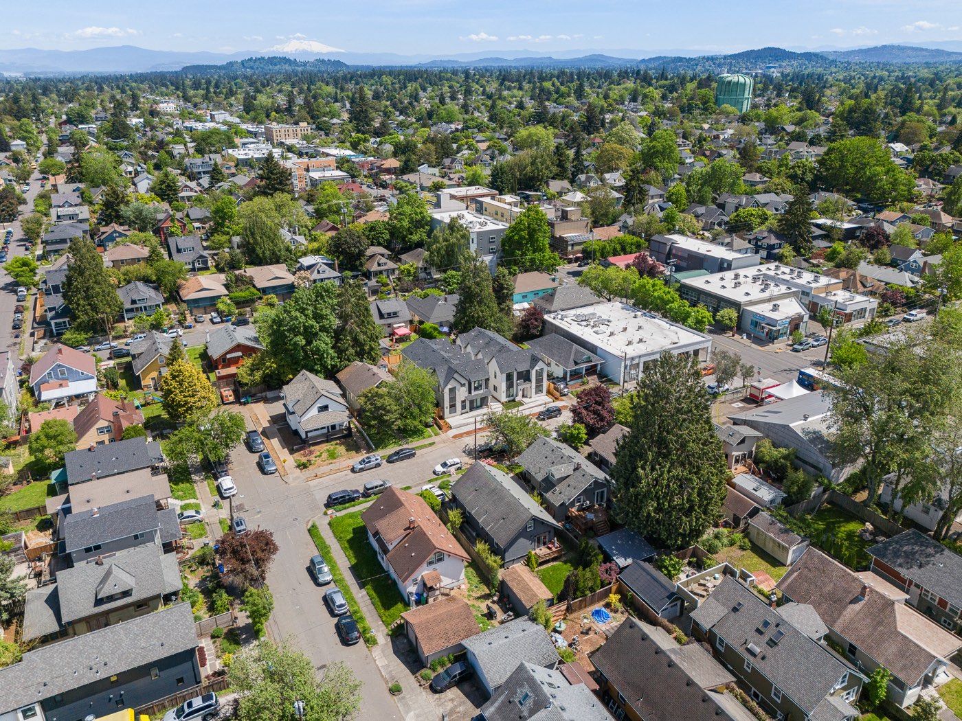 14th Ave photo 12