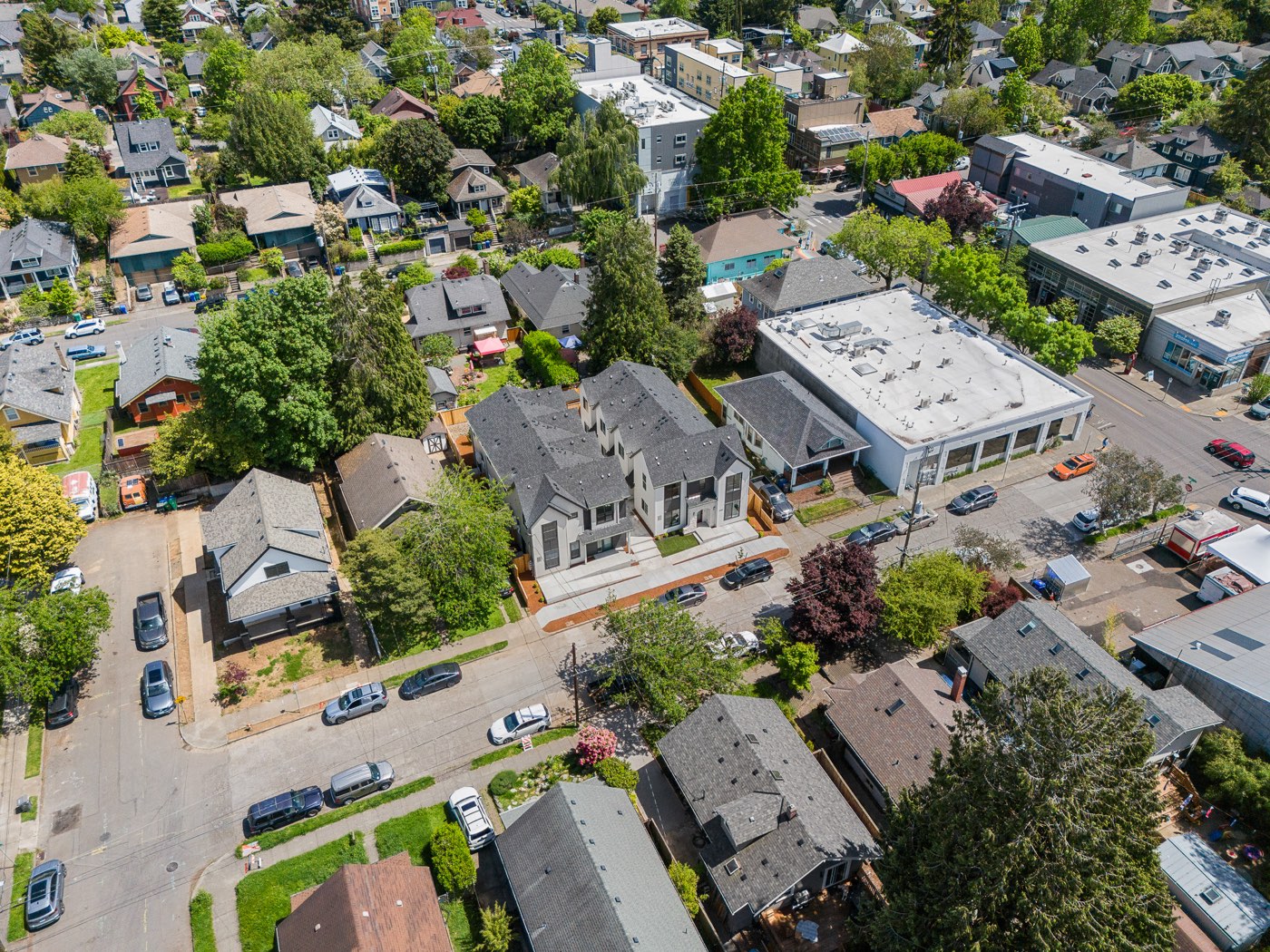 14th Ave photo 14