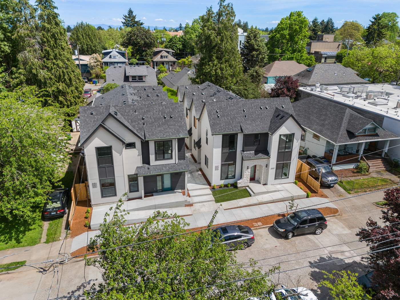14th Ave photo 18